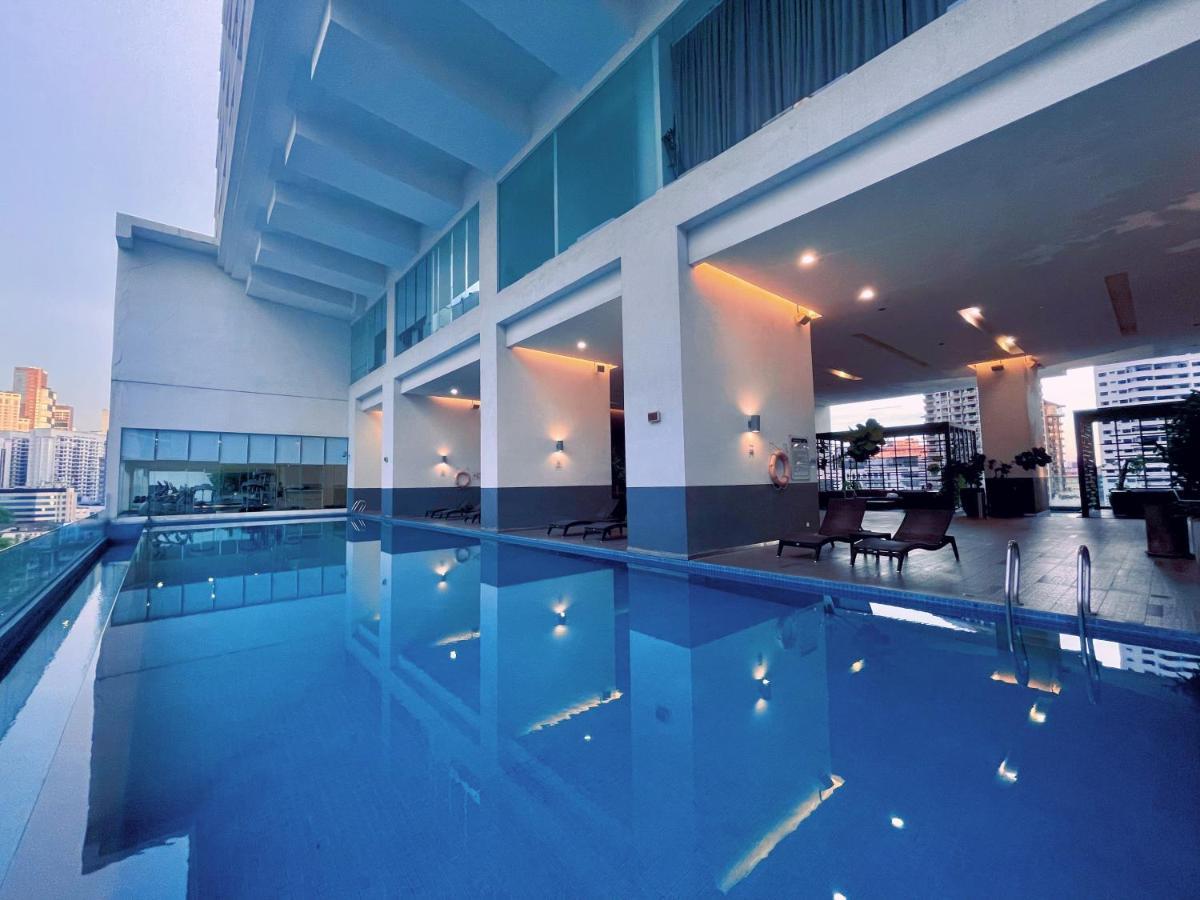 Lux Suites Kl City Pavilion Bukit Bintang With Infinity Pool Kuala Lumpur Ngoại thất bức ảnh