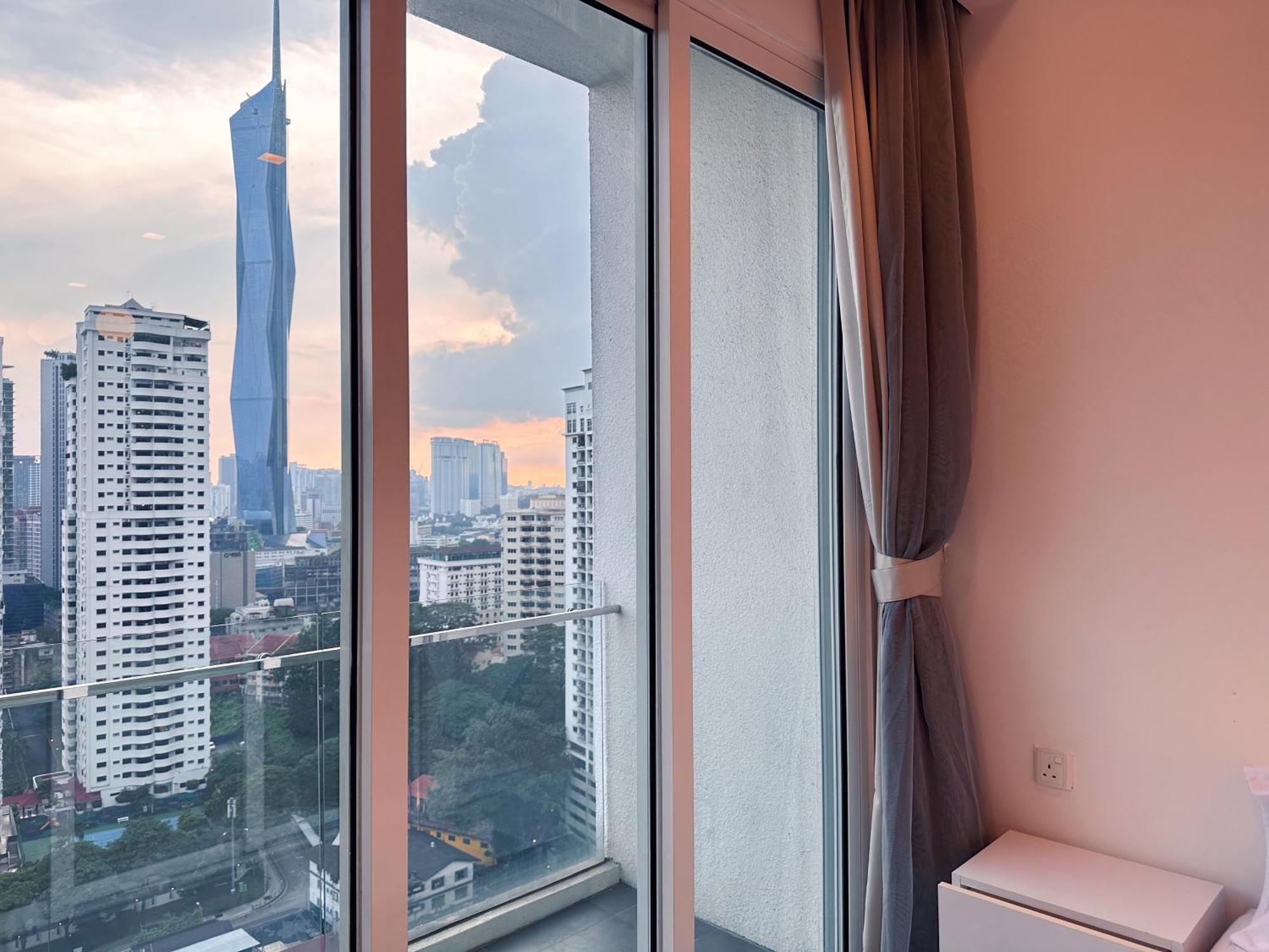 Lux Suites Kl City Pavilion Bukit Bintang With Infinity Pool Kuala Lumpur Ngoại thất bức ảnh